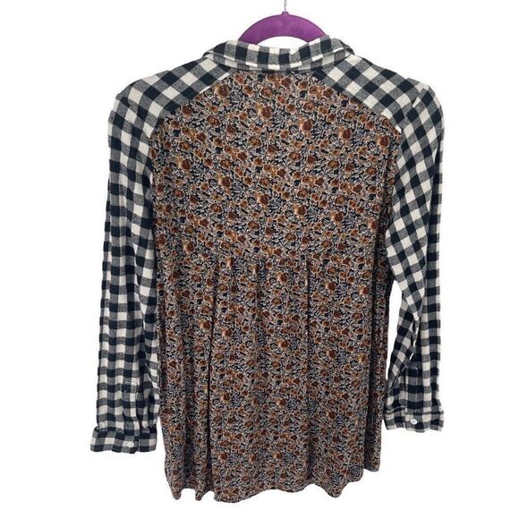 Hem & Thread flannel floral blouse button down shirt large EUC - Picture 2 of 10